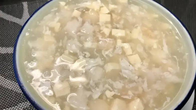 60. Seafood and Tofu Soup 海鮮豆腐羹